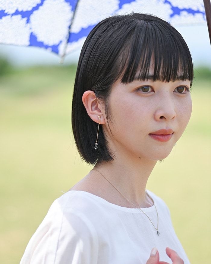 イヤリング アジサイ グレー2